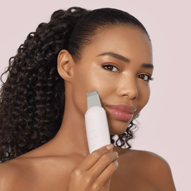 Мікрострумовий скрабер для шкіри та усунення чорних точок GESKE MicroCurrent Skin Scrubber&Blackhead Remover 9в1 starlight