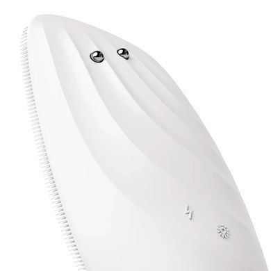 Очищувальна щітка для обличчя GESKE Sonic Thermo Facial Brush&Face-Lifter 8в1 white