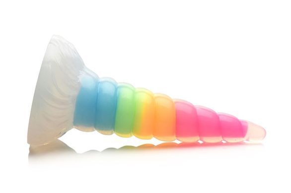 Фэнтезийный фаллоимитатор Creature Cocks Luminescent Rainbow Silicone Dildo, светится в темноте, 19,6 см