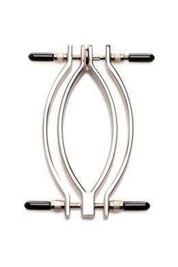 Зажим для половых губ Master Series: Pussy Tugger Adjustable Vagina Clamp with Chain