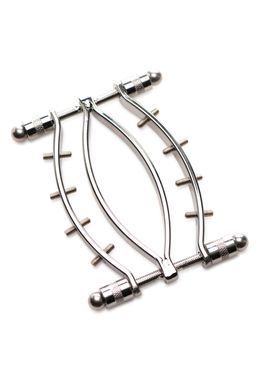 Зажим для вагины Master Series: Spread 'Em Poker Vagina Clamp with Adjustable Pressure Screws, шипы