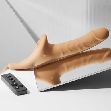 Вибронасадка для страпона с вакуумной стимуляцией Strap-On-Me Multi Orgasm Realistic Dildo L Vanilla