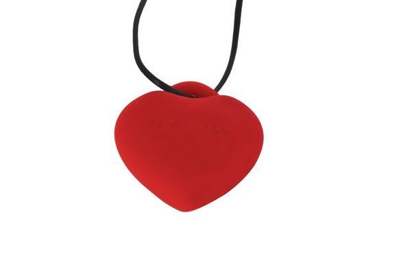 Мини-вибратор &laquo;Сердечко&raquo; FairyGasm PleasureStone red, 9 режимов, на шнурке