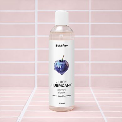 Лубрикант на водній основі Satisfyer Juicy Lubricant Breezy Berry water based 300 мл